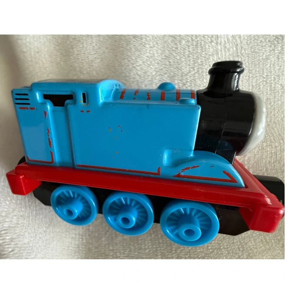 Mattel Thomas & Friends Take-n-Play‎ Thomas Die-Cast Magnetic Train CBL75 2013